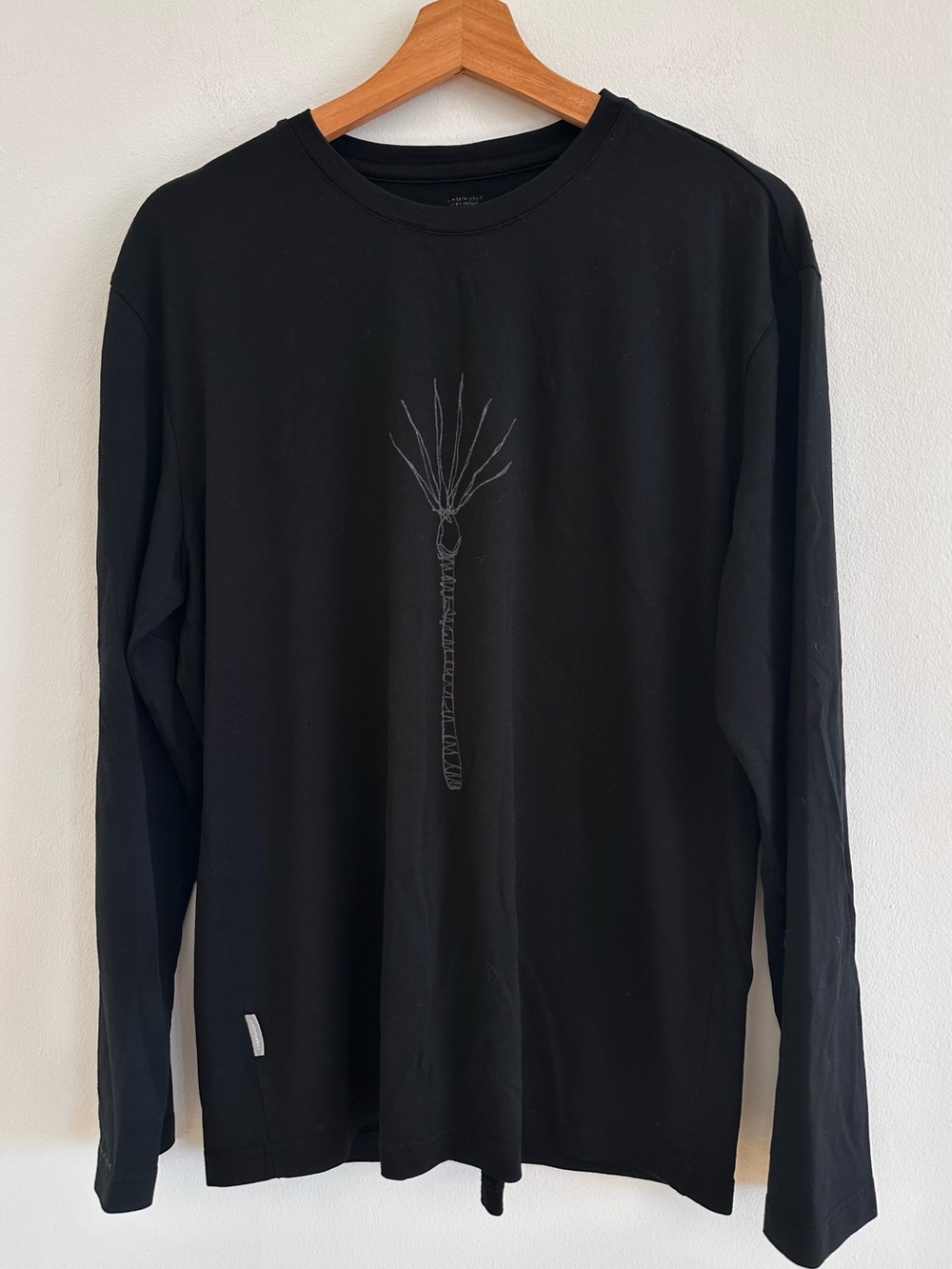 Icebreaker Nikau Palm print 100%  merino wool black long sleeve base layer XL